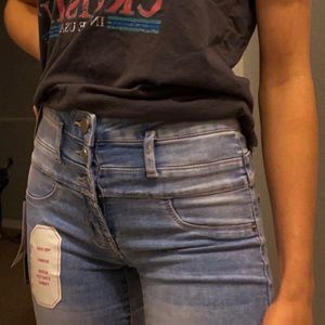 NEW mid rise skinny jeans super stretch fabric